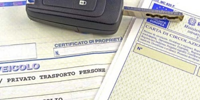 Guida ai documenti necessari per la compravendita di un'auto usata